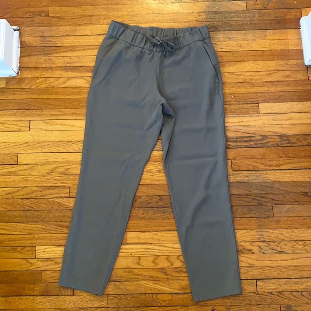 Lululemon On the Fly 7/8 pant Sz 6